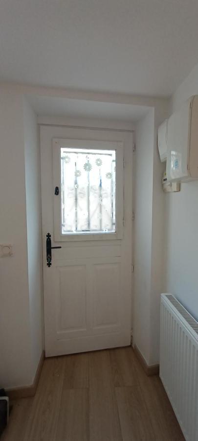 Studio Meuble A Bougival Ngoại thất bức ảnh