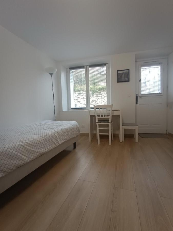Studio Meuble A Bougival Ngoại thất bức ảnh